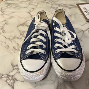 Men’s blue converses SOLD!